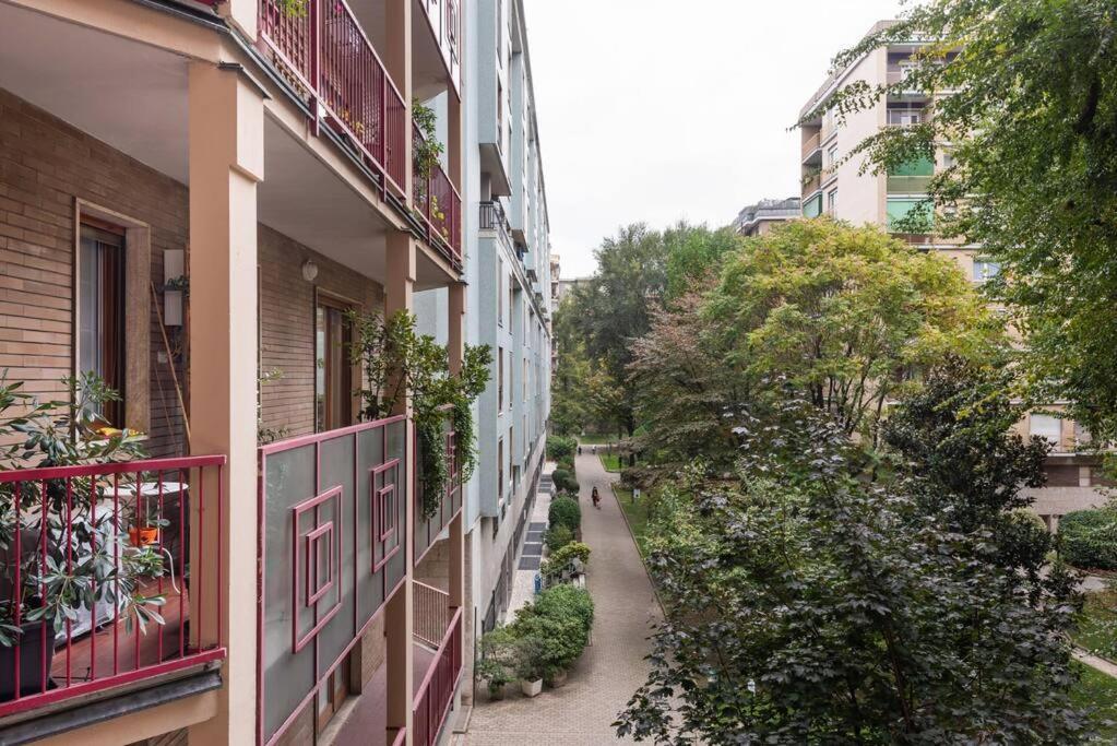 Easylife - Cozy & Comfy Apt In Design District Milão Exterior foto
